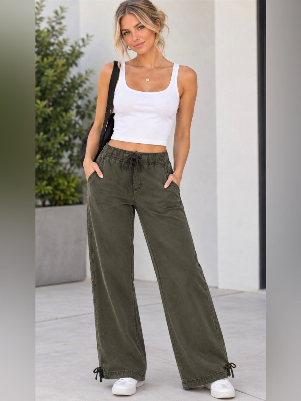 Old Navy Green Cargo Baggy Pants Size M Medium Boot Cut Low Rise Drawstring Jean